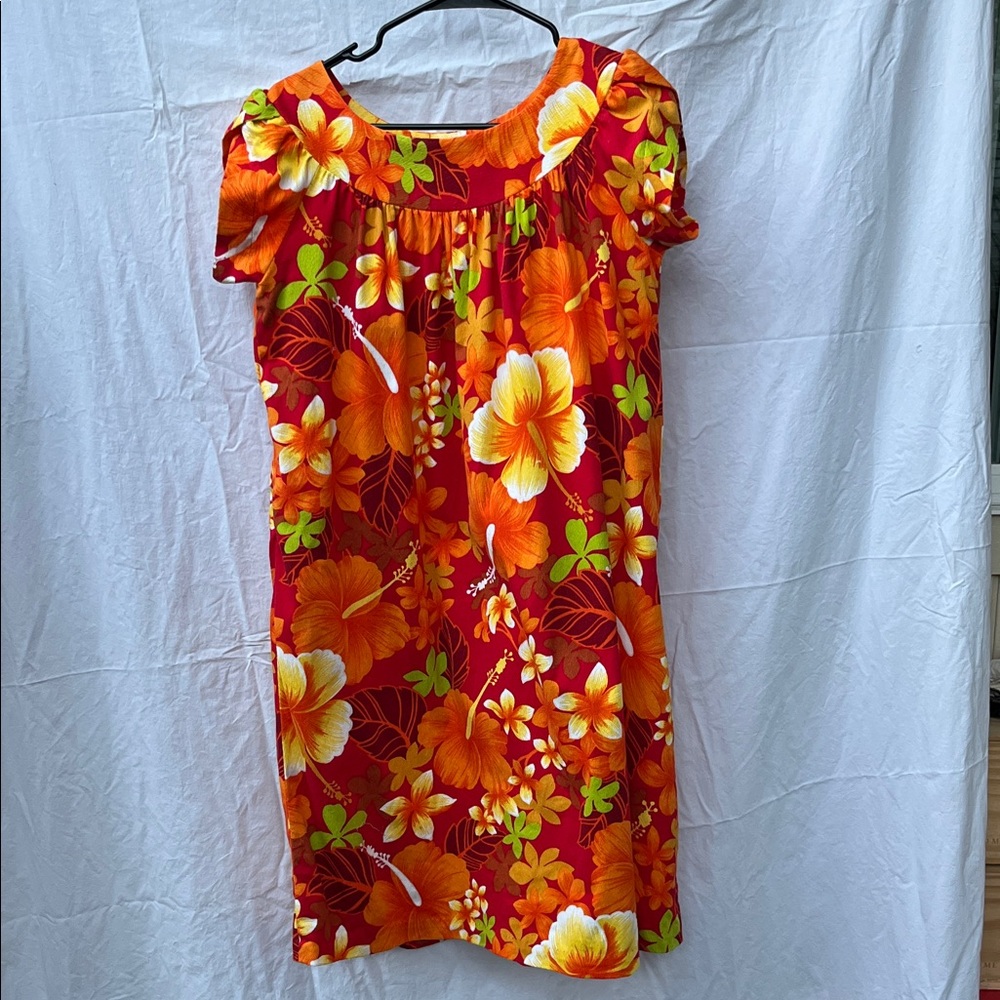 Vintage Hawaiian dress
